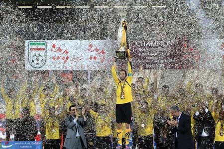 تصاویر مراسم قهرمانی تیم سپاهان