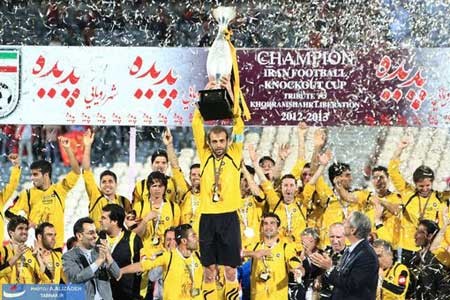 تصاویر مراسم قهرمانی تیم سپاهان
