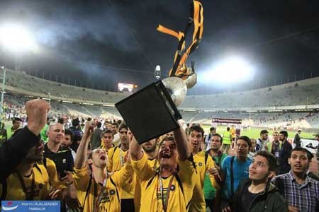 تصاویر مراسم قهرمانی تیم سپاهان