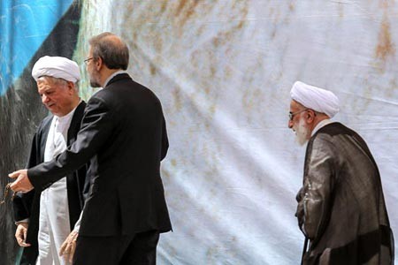مواجهه جنتی و هاشمی در سالگرد امام