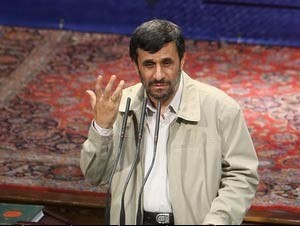  محمود احمدي‌نژاد,واکنش احمدی نژاد به مناظره های سیاسی