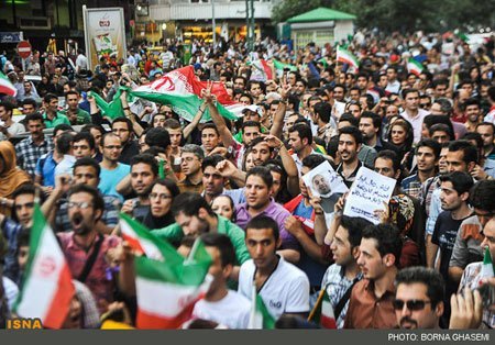صعود ایران به جام جهانی,شادی مردم پس از راهیابی تیم ملی کشورمان به جام جهانی 