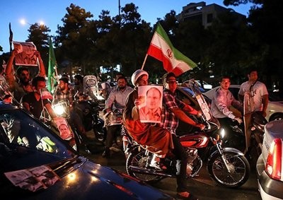 تجمع هوادارن نامزدها پس از مناظره
