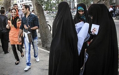 تجمع هوادارن نامزدها پس از مناظره