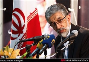 حداد عادل,کناره گیری حداد عادل