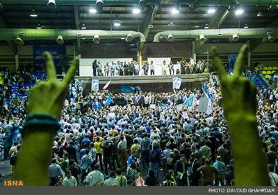 حامیان محسن رضایی,هواداران محسن رضایی در ورزشگاه شهید شیرودی تهران