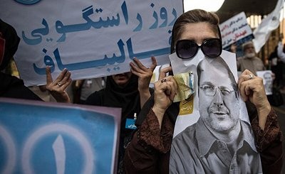 زنان و تبلیغات انتخاباتی