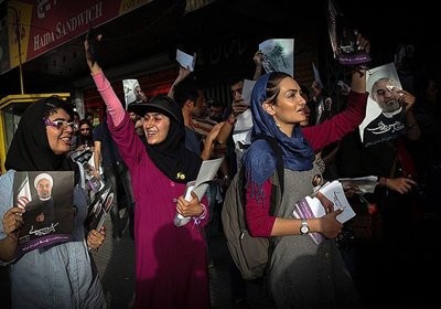 زنان و تبلیغات انتخاباتی