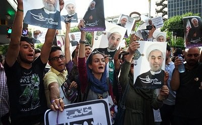 زنان و تبلیغات انتخاباتی