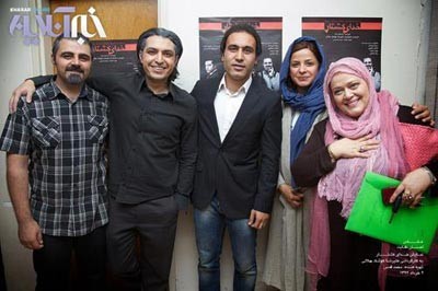 مهدی مهدوی کیا,مهدوی کیا در کنار بازیگران,تجلیل از مهدوی کیا روی سن تئاتر