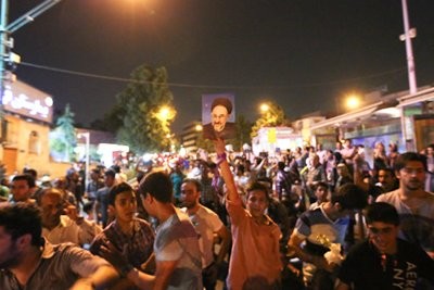 جشن مردم در خیابانها پس از اعلام نتایج انتخابات