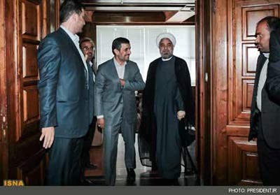 شوخی روحانی با احمدی نژاد