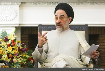 سید محمد خاتمی,آزادی زندانیان سیاسی