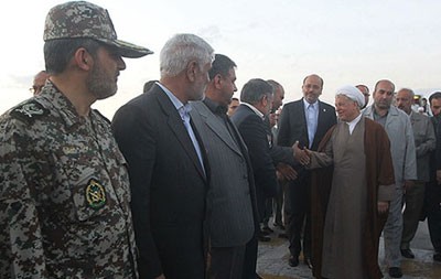 استقبال از هاشمی در فرودگاه , استقبال از هاشمی در مشهد