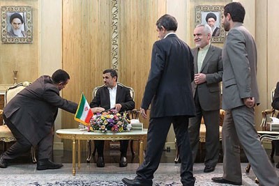 استقبال از احمدی نژاد در فرودگاه, تصاویر استقبال از احمدی نژاد