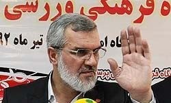 انتقادرویانیان از عادل فردوسی پور,کارشناس ۹۰,انتقاد ازبرنامه 90