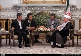 آیت‌الله هاشمی رفسنجانی,دیدار آیت‌الله هاشمی رفسنجانی با فرستاده نخست‌وزیر ژاپن