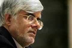 محمد رضا عارف,رفع حصر موسوی و کروبی