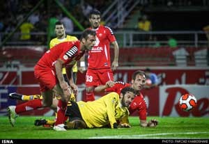 انتقاد کاپیتان پرسپولیس از سرمربی سپاهان ,جلال حسینی 