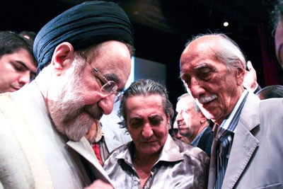 تصاویر مراسم اهدای تندیس به پیشکسوتان فوتبال,تندیس ناصر حجازی به پیشکسوتان فوتبال