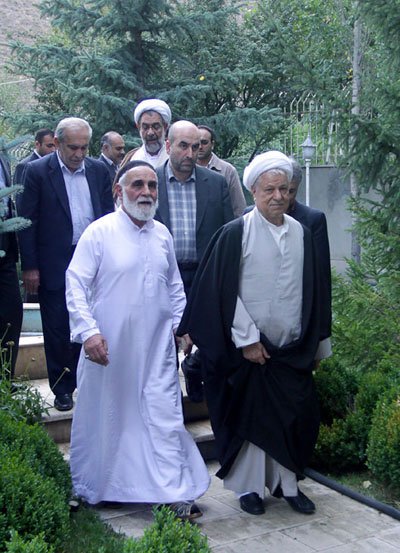 زادگاه ناطق نوری,تصاویر هاشمی میان مردم اوزکلا