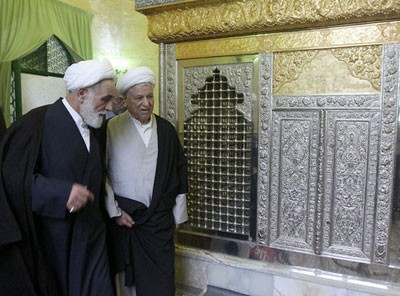 زادگاه ناطق نوری,تصاویر هاشمی میان مردم اوزکلا