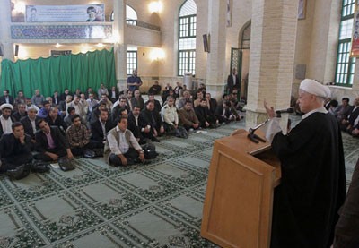 زادگاه ناطق نوری,تصاویر هاشمی میان مردم اوزکلا