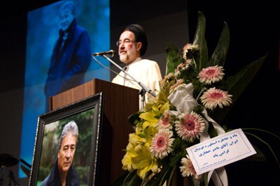 تصاویر مراسم اهدای تندیس به پیشکسوتان فوتبال,تندیس ناصر حجازی به پیشکسوتان فوتبال