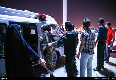 گشت ارشاد,برج میلاد,برخورد گشت ارشاد با زنان بی حجاب