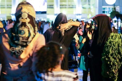 گشت ارشاد,برج میلاد,برخورد گشت ارشاد با زنان بی حجاب