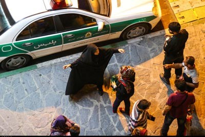گشت ارشاد,برج میلاد,برخورد گشت ارشاد با زنان بی حجاب