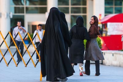 گشت ارشاد,برج میلاد,برخورد گشت ارشاد با زنان بی حجاب