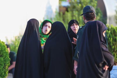 گشت ارشاد,برج میلاد,برخورد گشت ارشاد با زنان بی حجاب