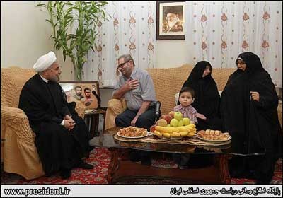 دیدار روحانی با جانباز قطع‌نخاعی ,دیدار روحانی با خانواده شهدا