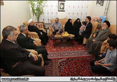 دیدار روحانی با جانباز قطع‌نخاعی ,دیدار روحانی با خانواده شهدا