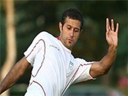 باشگاه استقلال‌ ,قرارداد لاوره با استقلال