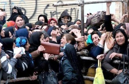 اخبار,اخبار سیاسی, صف توزیع سبد کالای حمایتی دولت  