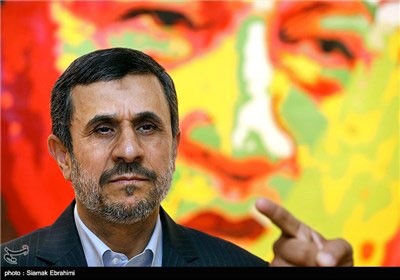 اخبار,اخبار سیاسی,احمدی نژاد در مراسم سالگرد چاوز