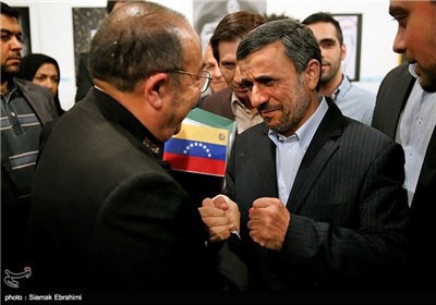 اخبار,اخبار سیاسی,احمدی نژاد در مراسم سالگرد چاوز