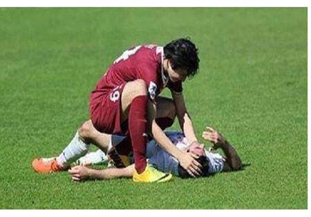 اخبار,اخبار ورزشی,بی‌هوشی بازیکن اسپارتاک