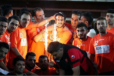اخبار,اخبارورزشی, جشن تولد در تمرین پرسپولیس