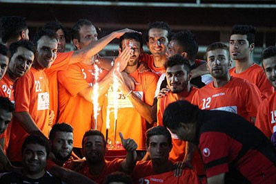 اخبار,اخبارورزشی, جشن تولد در تمرین پرسپولیس