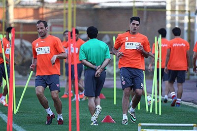 اخبار,اخبارورزشی, جشن تولد در تمرین پرسپولیس