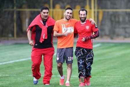 اخبار,اخبار ورزشی,واکنش صادقیان به حاشیه ساز شدن تصاویرش با خواننده زیرزمینی