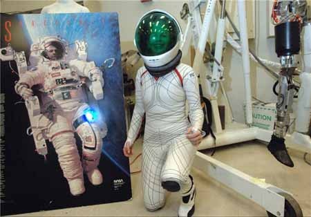 اخبار,اخبار علمی,لباسی از آلیاژهای حافظه‌دار برای فضانوردان
