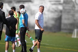 اخبار,اخبار ورزشی,اعانه هایی برای کمک به فوتبال ملی