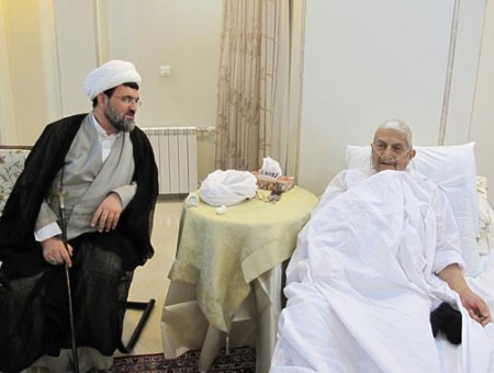اخبار,اخبار سیاسی,عیادت  سید هادی خامنه ای از  آیت الله صانعی