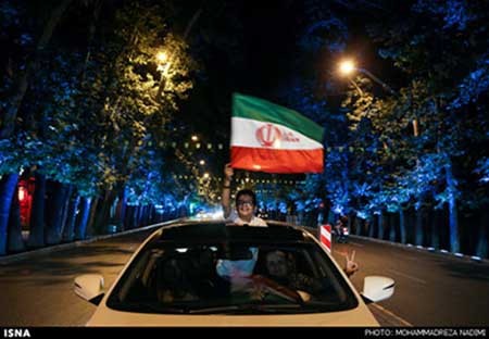 اخبار,اخبار ورزشی,شادی خیابانی مردم تهران از برد والیبال