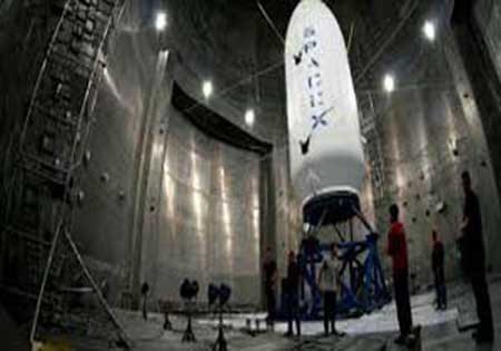 دعوا بر سر ساخت اولین فضاپیمای توریستی