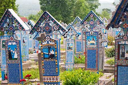 تصاویر چند قبرستان زیبا